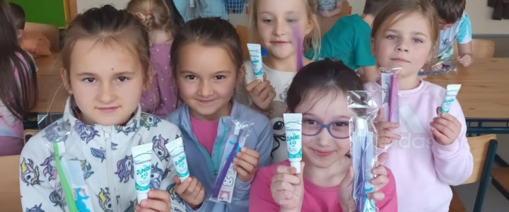 Jak správně pečovat o své zuby se dozvěděly děti z 1. a 2. třídy